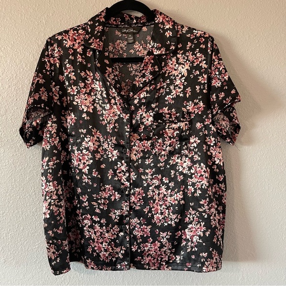 Marilyn Monroe Women’s Black Pink Floral Satin Matching Pajama Set Size Medium - Picture 2 of 7